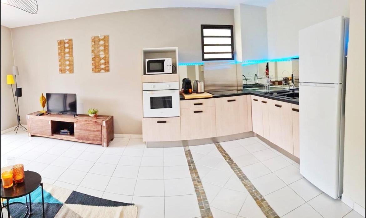 Appartement Cosy Dans Residence Avec Piscine Fort-de-France Dış mekan fotoğraf